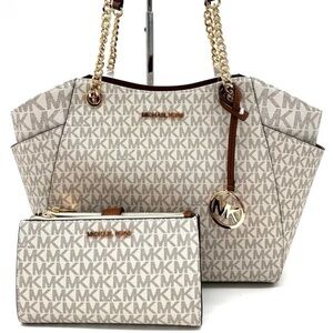 Michael Kors Large Jet Set Travel Chain Shoulder Bag & Double Zip Wallet Vanilla